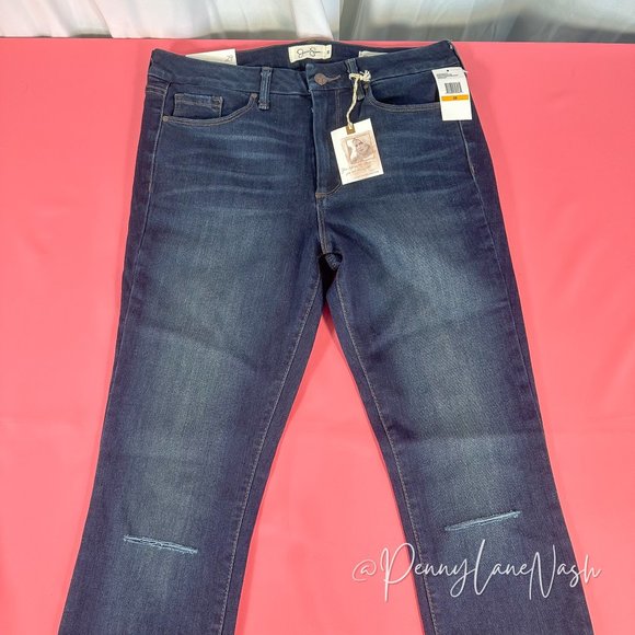 NWT Jessica Simpson Curvy High Rise Skinny Jeans Ripped Knee - Picture 3 of 12